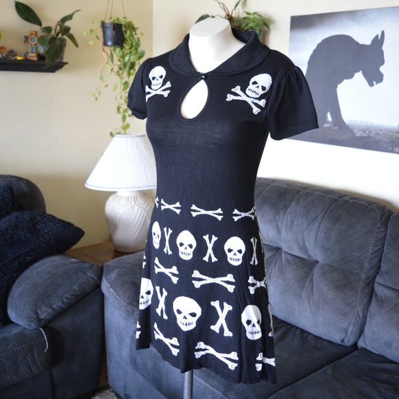 Banned Dresses & Skirts - Banned Keyhole Knit Short Sleeve Sweater Dress Collar Mini Winter Halloween